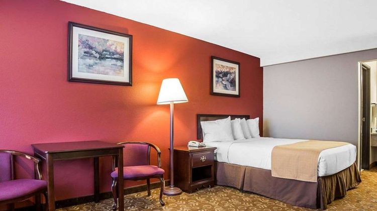 Quality Inn & Suites Minden Suite