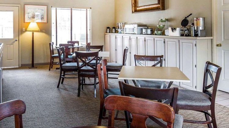 Quality Inn & Suites Minden Restaurant