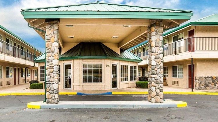 Quality Inn & Suites Minden Exterior