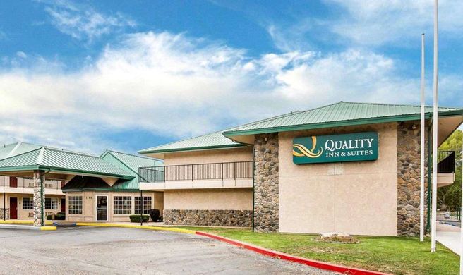 Quality Inn & Suites Minden Exterior