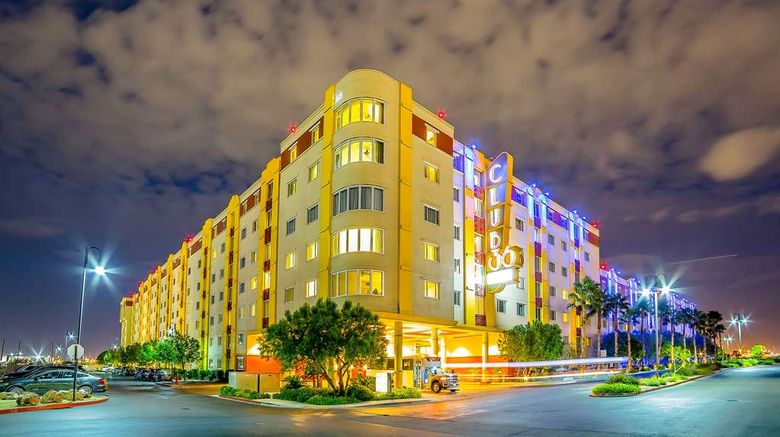 Bluegreen Club 36 Exterior. Images powered by <a href="https://iceportal.shijigroup.com" target="_blank" rel="noopener">Ice Portal</a>.