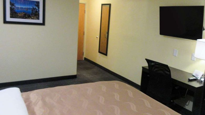 <b>Quality Inn & Suites Fallon Room</b>. Images powered by <a href="https://iceportal.shijigroup.com/" title="IcePortal" target="_blank">IcePortal</a>.