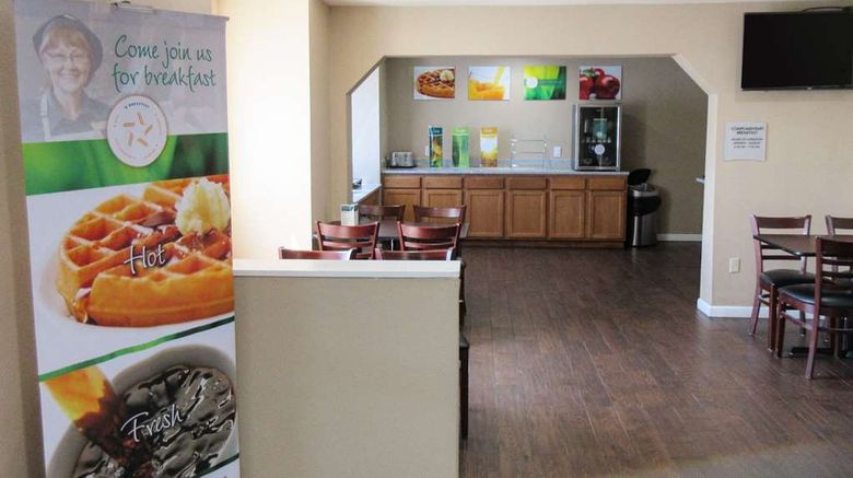 <b>Quality Inn & Suites Fallon Restaurant</b>. Images powered by <a href="https://iceportal.shijigroup.com/" title="IcePortal" target="_blank">IcePortal</a>.