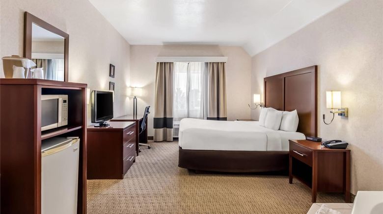 <b>Comfort Inn Elko Room</b>. Images powered by <a href="https://iceportal.shijigroup.com/" title="IcePortal" target="_blank">IcePortal</a>.
