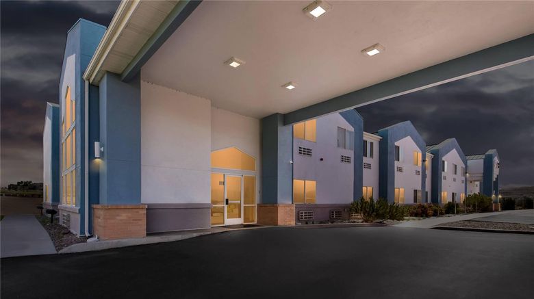 <b>Comfort Inn Elko Exterior</b>. Images powered by <a href="https://iceportal.shijigroup.com/" title="IcePortal" target="_blank">IcePortal</a>.