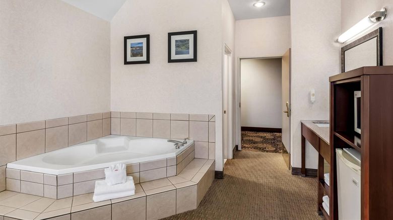 <b>Comfort Inn Elko Room</b>. Images powered by <a href="https://iceportal.shijigroup.com/" title="IcePortal" target="_blank">IcePortal</a>.