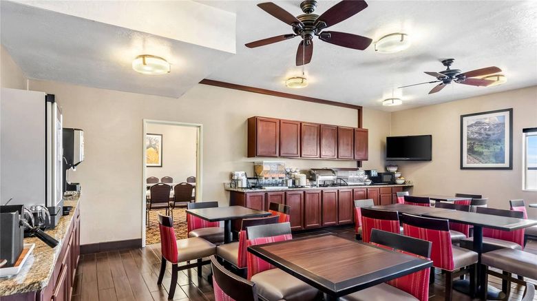 <b>Comfort Inn Elko Restaurant</b>. Images powered by <a href="https://iceportal.shijigroup.com/" title="IcePortal" target="_blank">IcePortal</a>.