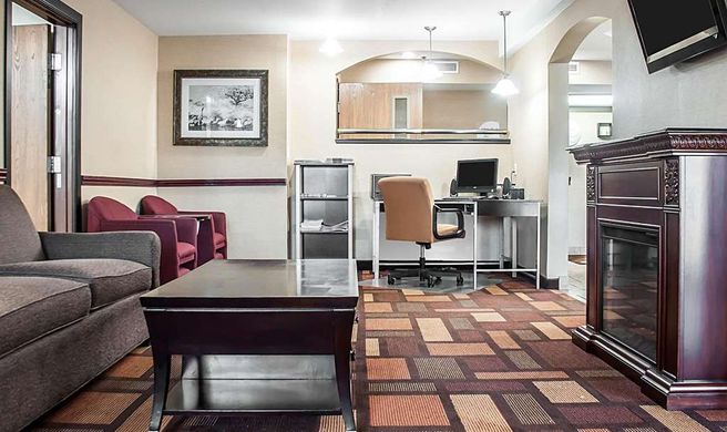 Quality Inn Lobby