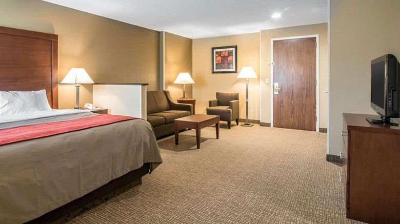 <b>Comfort Inn Saugerties NY Suite</b>. Images powered by <a href="https://iceportal.shijigroup.com/" title="IcePortal" target="_blank">IcePortal</a>.