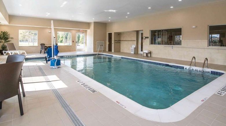<b>Comfort Inn Saugerties NY Pool</b>. Images powered by <a href="https://iceportal.shijigroup.com/" title="IcePortal" target="_blank">IcePortal</a>.