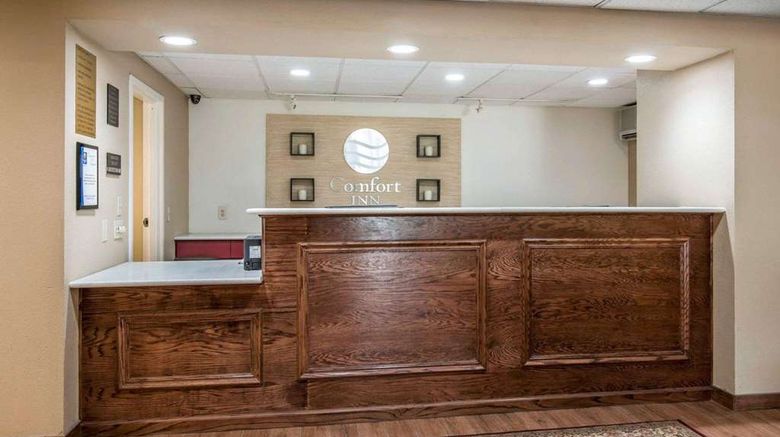 <b>Comfort Inn Saugerties NY Pool</b>. Images powered by <a href="https://iceportal.shijigroup.com/" title="IcePortal" target="_blank">IcePortal</a>.