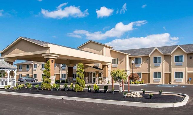 Comfort Inn Saugerties NY Exterior