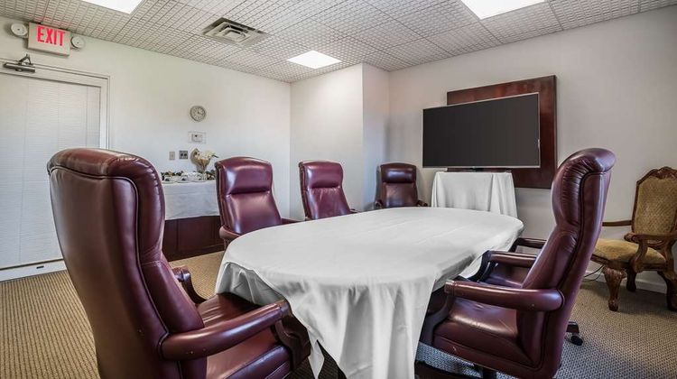Quality Inn & Suites Albany Airport Meeting