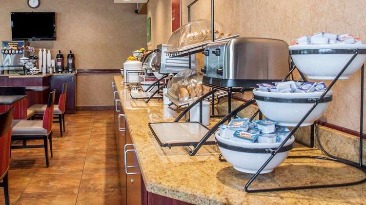 Quality Inn near Walden Galleria Mall Restaurant