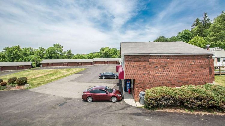 Econo Lodge Hornell Exterior