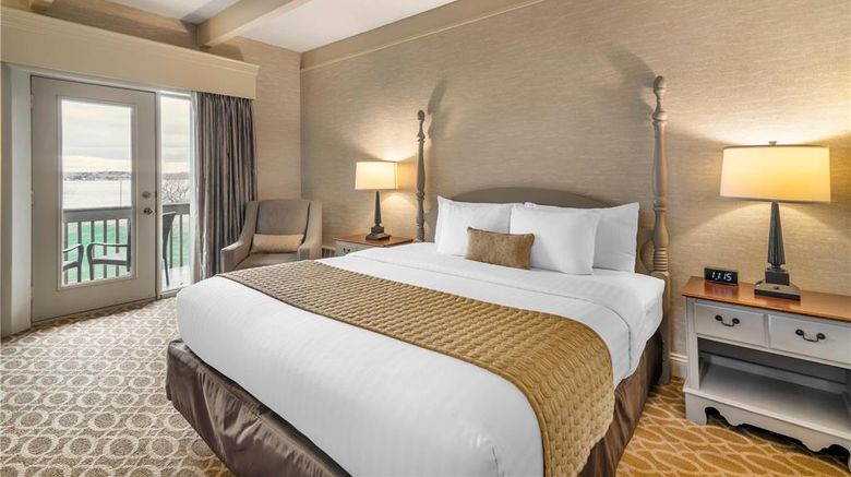 <b>The Inn at Grand View, an Ascend Hotel Room</b>. Images powered by <a href="https://iceportal.shijigroup.com/" title="IcePortal" target="_blank">IcePortal</a>.