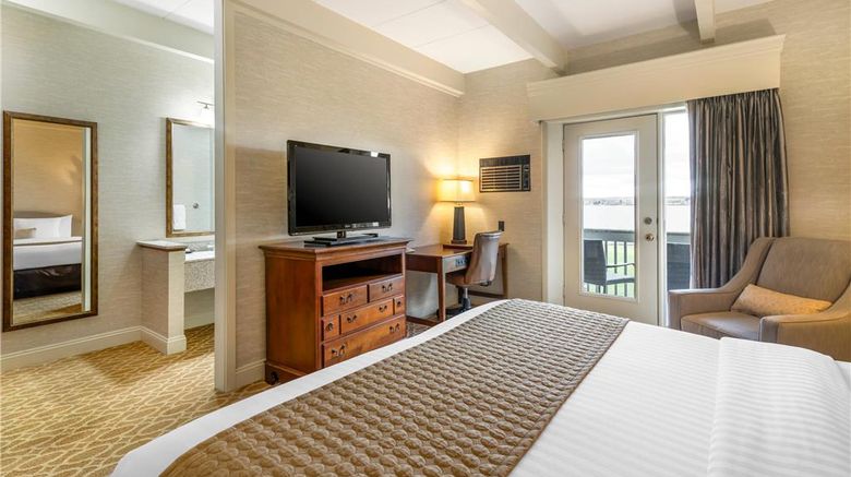 <b>The Inn at Grand View, an Ascend Hotel Room</b>. Images powered by <a href="https://iceportal.shijigroup.com/" title="IcePortal" target="_blank">IcePortal</a>.