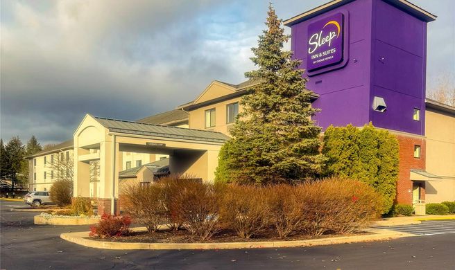 Sleep Inn & Suites Exterior