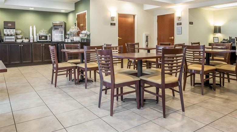 <b>Sleep Inn & Suites Restaurant</b>. Images powered by <a href="https://iceportal.shijigroup.com/" title="IcePortal" target="_blank">IcePortal</a>.