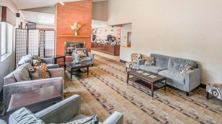 Quality Inn Lobby