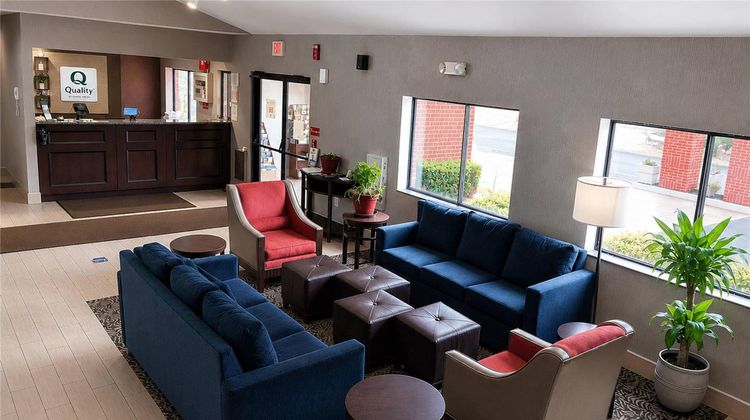 Quality Inn Lobby