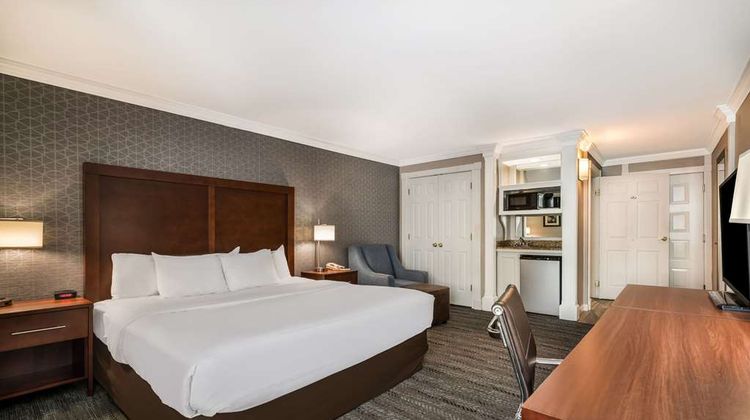 Comfort Inn & Suites Plattsburgh Room