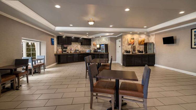 Comfort Inn & Suites Plattsburgh Restaurant