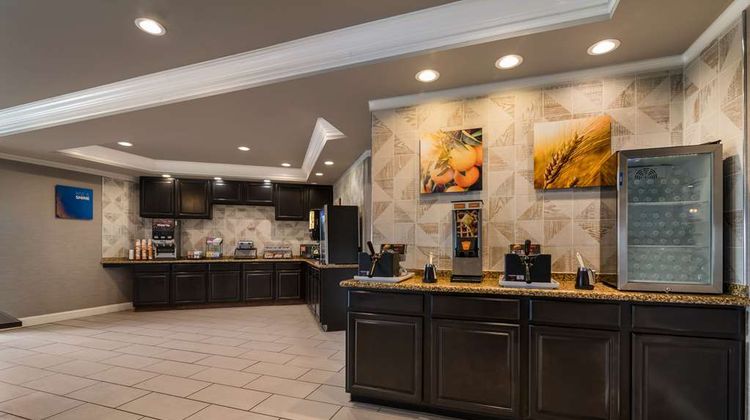 Comfort Inn & Suites Plattsburgh Restaurant