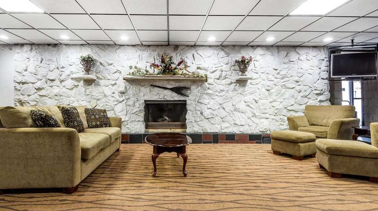 <b>Quality Inn & Suites Binghamton Lobby</b>. Images powered by <a href="https://iceportal.shijigroup.com/" title="IcePortal" target="_blank">IcePortal</a>.