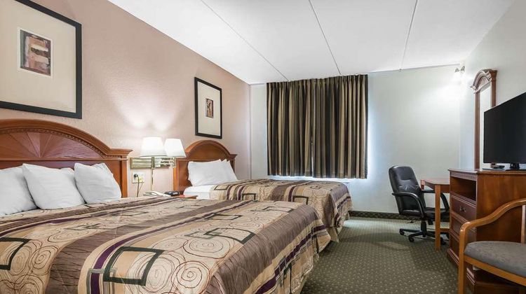 Quality Inn & Suites Binghamton Room