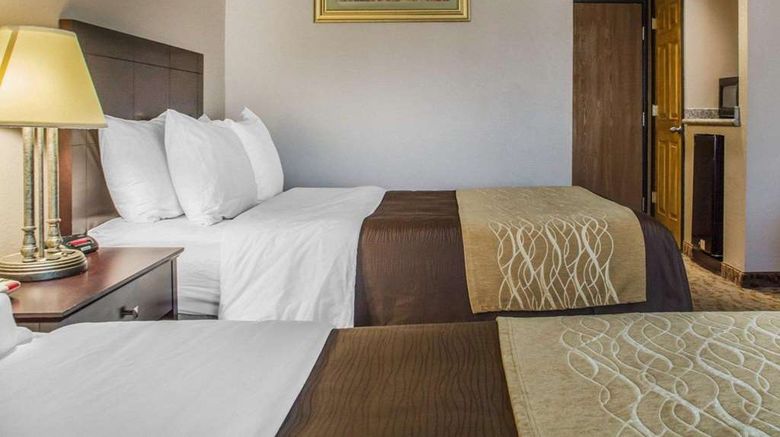 <b>Quality Inn Lockport Room</b>. Images powered by <a href="https://iceportal.shijigroup.com/" title="IcePortal" target="_blank">IcePortal</a>.
