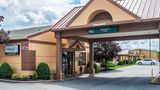 Quality Inn Buffalo Airport Exterior