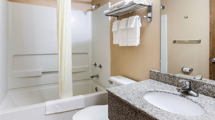 Econo Lodge Painted Post Corning Room