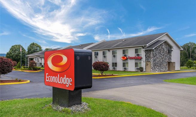 Econo Lodge Painted Post Corning Exterior