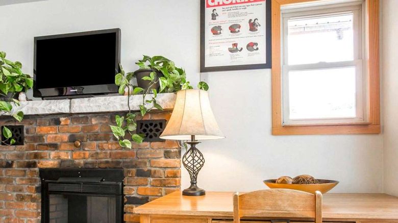 <b>Rodeway Inn Lake Placid Lobby</b>. Images powered by <a href="https://iceportal.shijigroup.com/" title="IcePortal" target="_blank">IcePortal</a>.