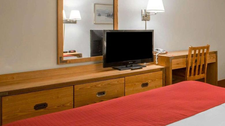 <b>Rodeway Inn Lake Placid Room</b>. Images powered by <a href="https://iceportal.shijigroup.com/" title="IcePortal" target="_blank">IcePortal</a>.