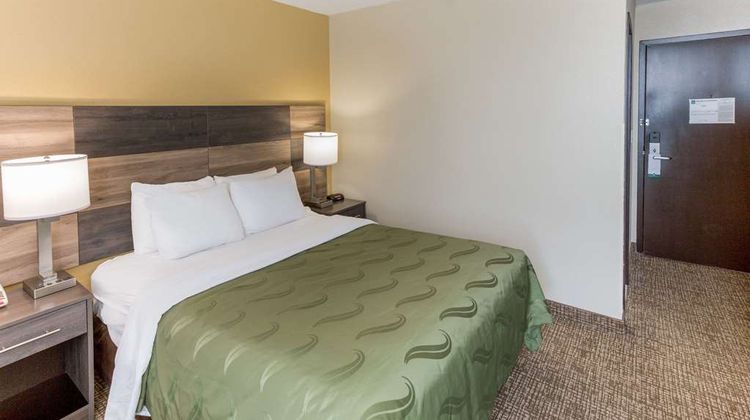 Quality Inn & Suites Room