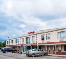 Econo Lodge Exterior