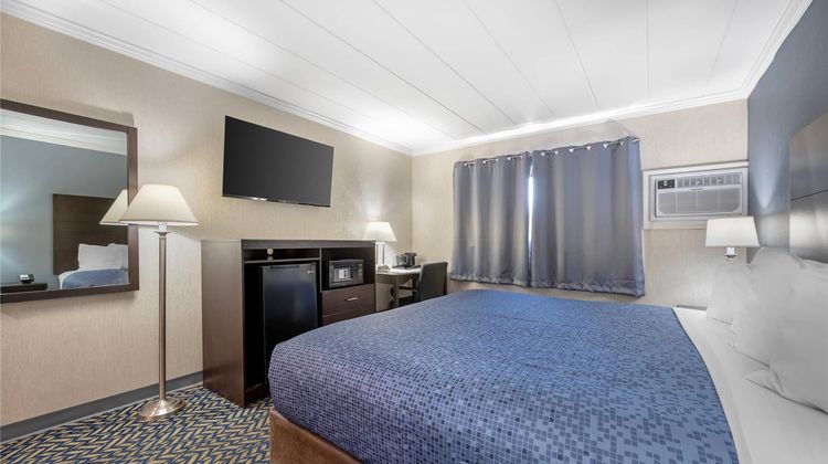 Econo Lodge Hicksville Room