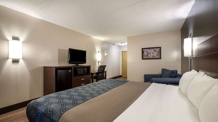 Econo Lodge Darien Lakes Room
