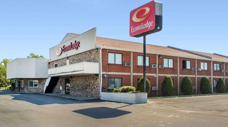 Econo Lodge Darien Lakes Exterior. Images powered by <a href="https://iceportal.shijigroup.com" target="_blank" rel="noopener">Ice Portal</a>.