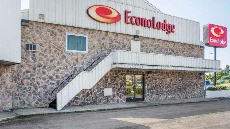 Econo Lodge Darien Lakes Exterior