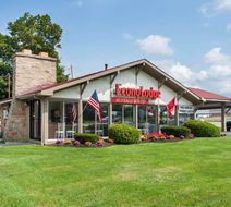 Econo Lodge Exterior