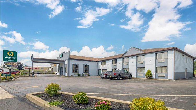 Quality Inn Exterior