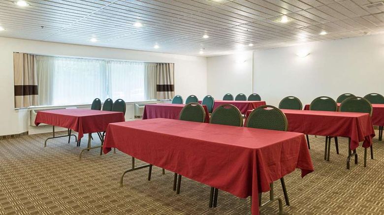 <b>Comfort Inn Carrier Circle Meeting</b>. Images powered by <a href="https://iceportal.shijigroup.com/" title="IcePortal" target="_blank">IcePortal</a>.