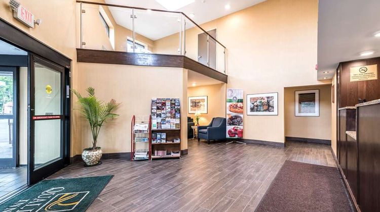 Quality Inn, Ithaca Lobby
