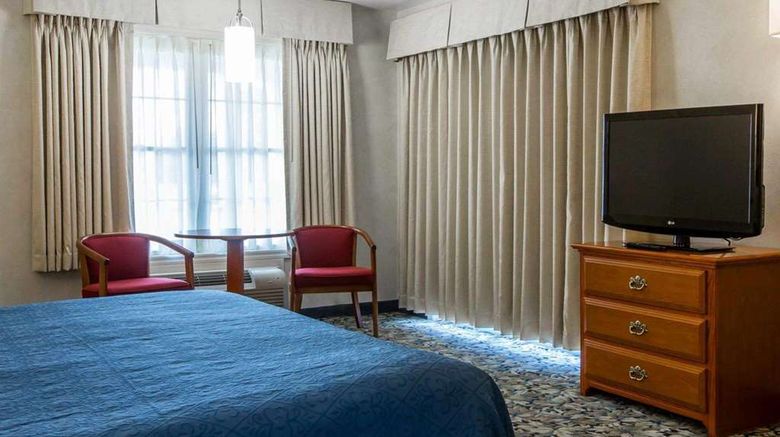 <b>Quality Inn Lake George Room</b>. Images powered by <a href="https://iceportal.shijigroup.com/" title="IcePortal" target="_blank">IcePortal</a>.