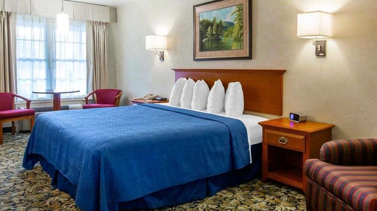 Quality Inn Lake George Room
