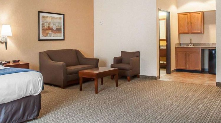 Comfort Inn & Suites Suite