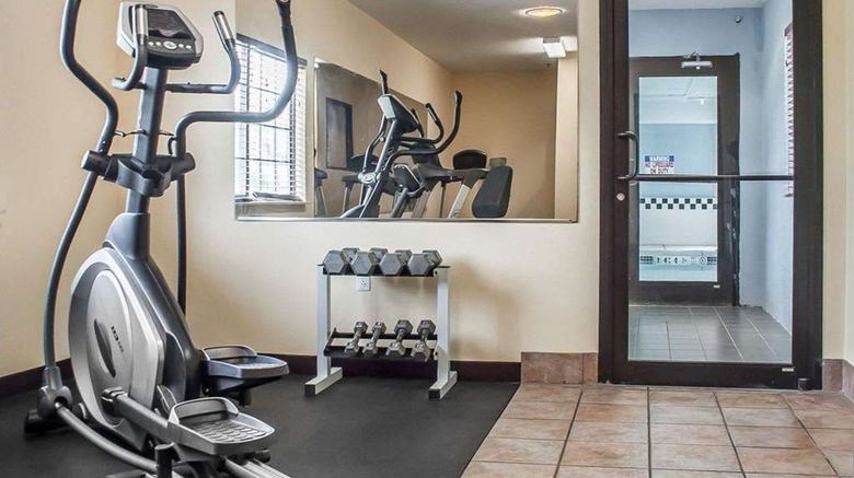 <b>Comfort Inn & Suites Health</b>. Images powered by <a href="https://iceportal.shijigroup.com/" title="IcePortal" target="_blank">IcePortal</a>.